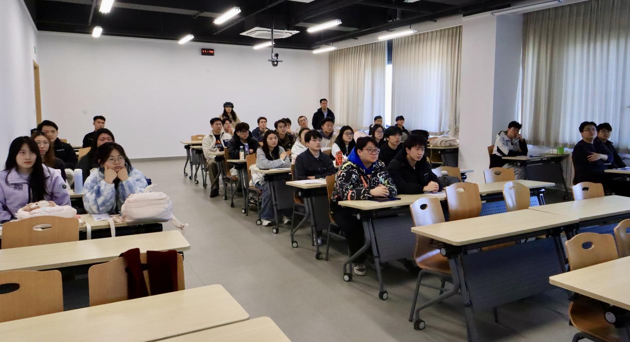 機電學(xué)院成功舉辦北京金風(fēng)慧能技術(shù)2026屆畢業(yè)生專場宣講會